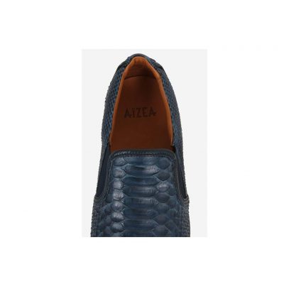 slip on python bleu