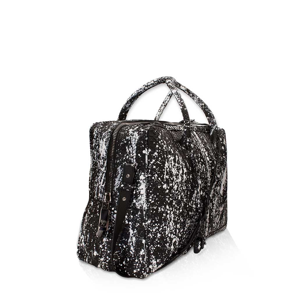 #01---donibane-pollock-3 sac de voyage 24h python pollock noir et blanc