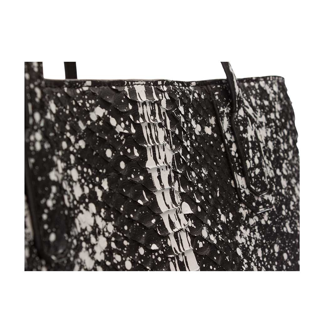04-GETARIA-POLLOCK-1 sac cabas python pollock blanc et noir